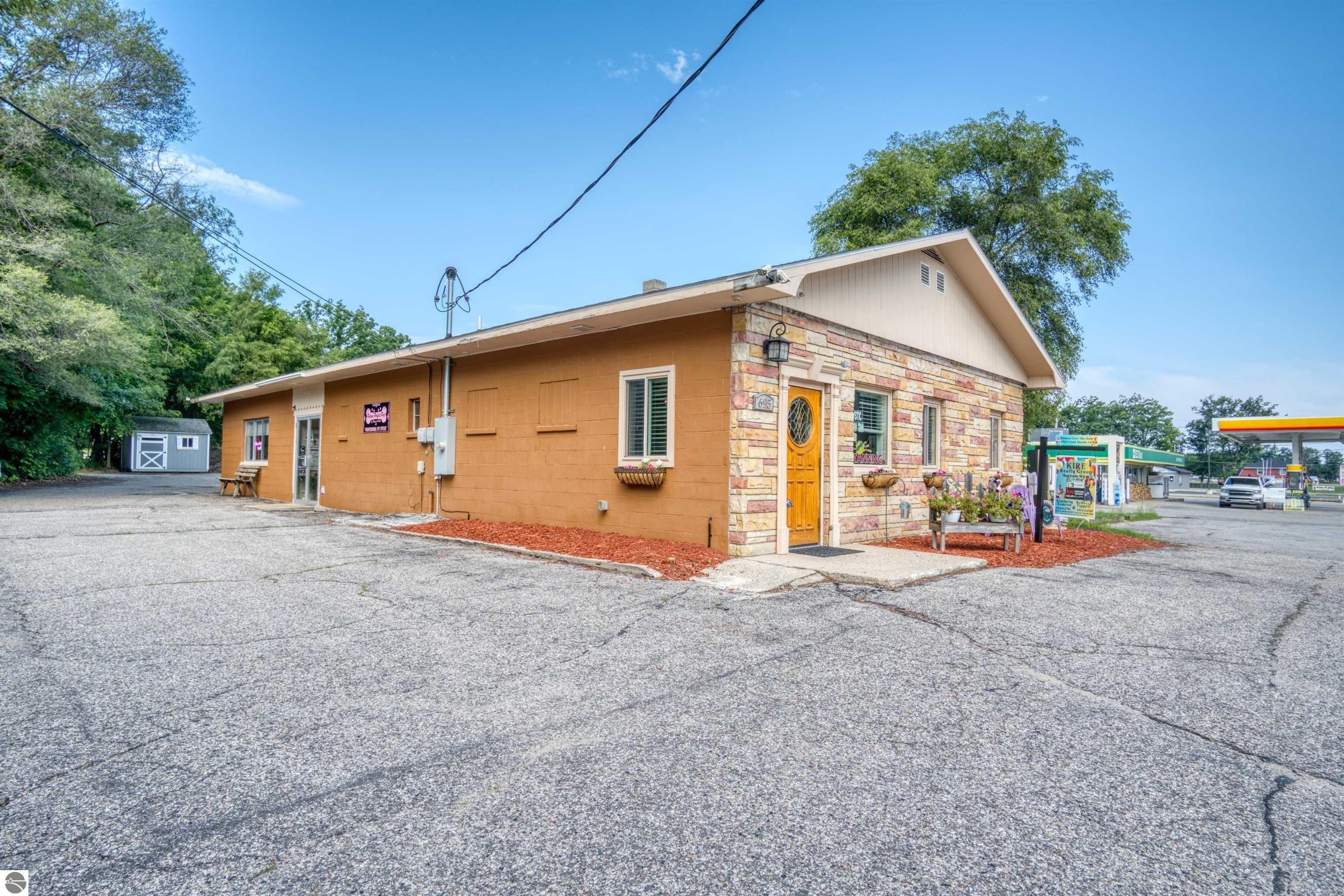 Property Image for 695 N 1st Street