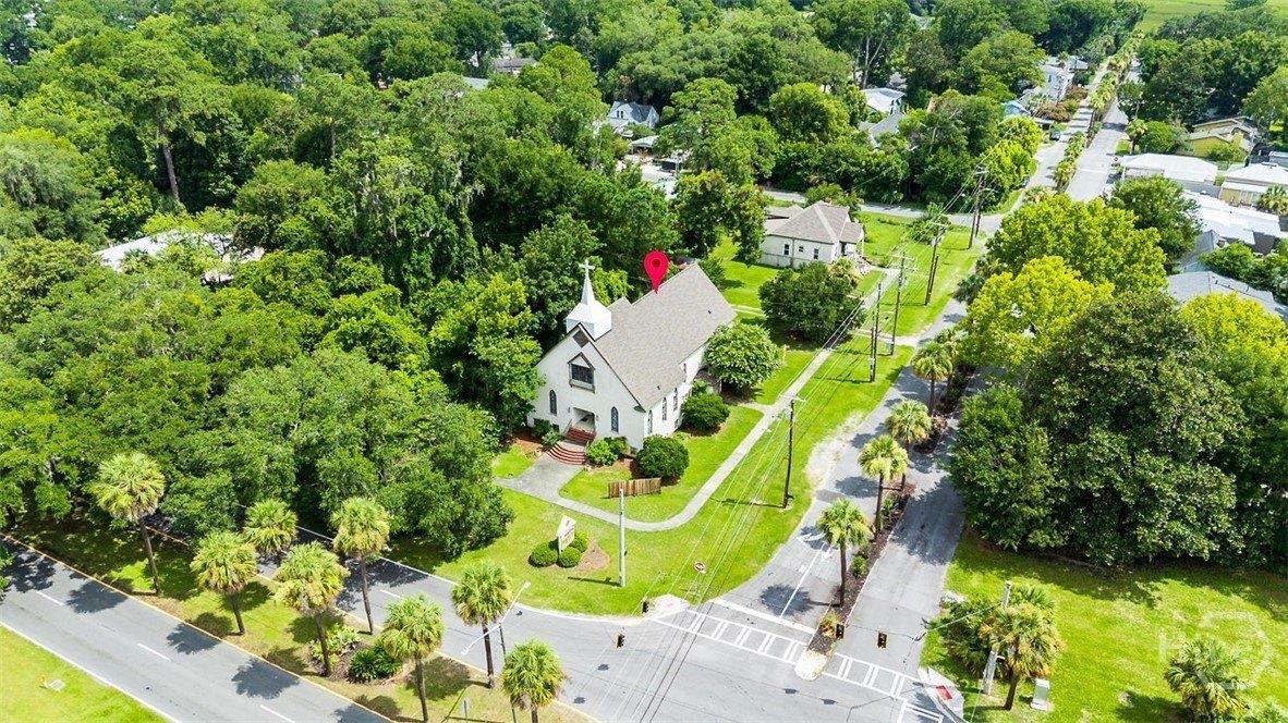 Property Image for 3124 E Victory Drive