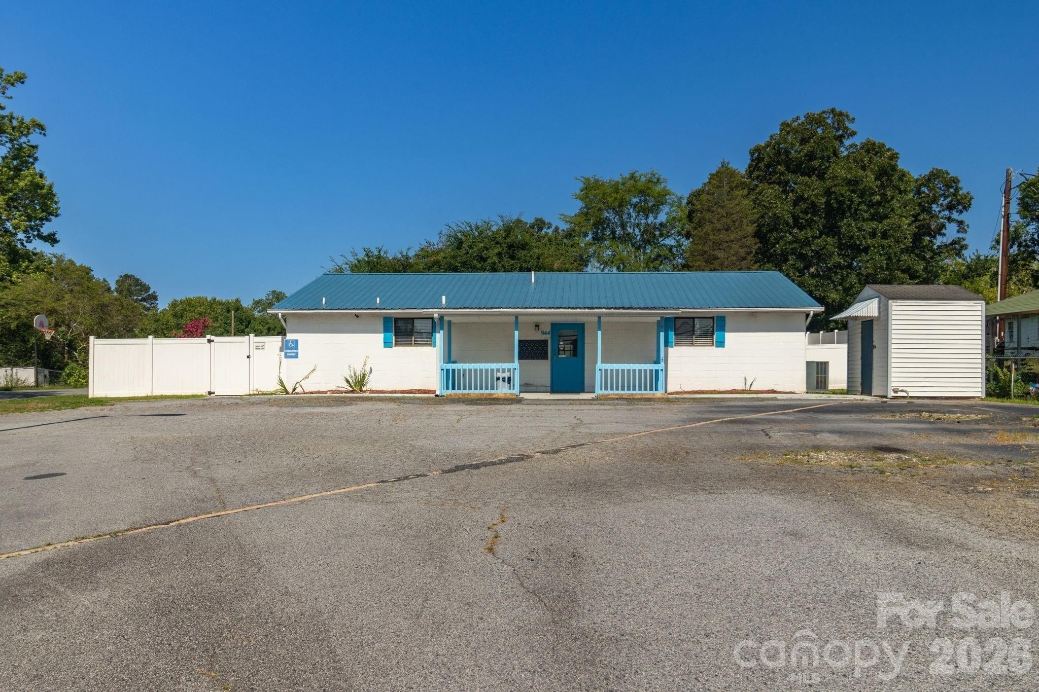 Property Image for 944 Fisher Ferry Street