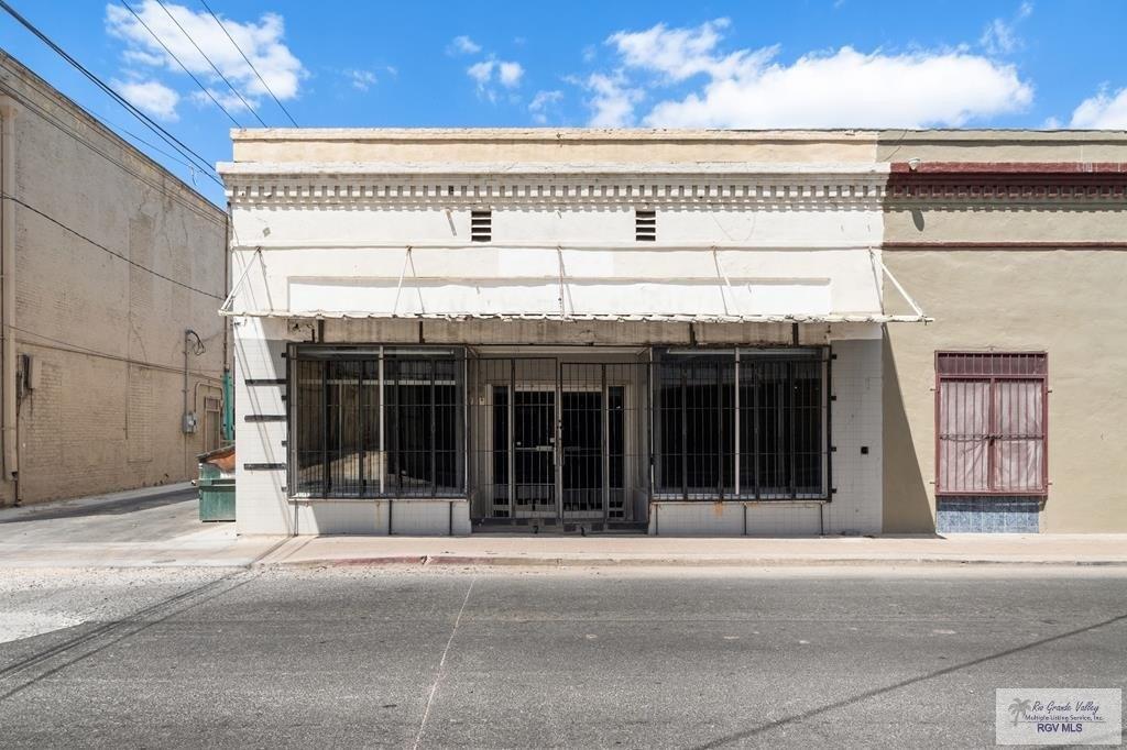 Property Image for 553 E 12th St.