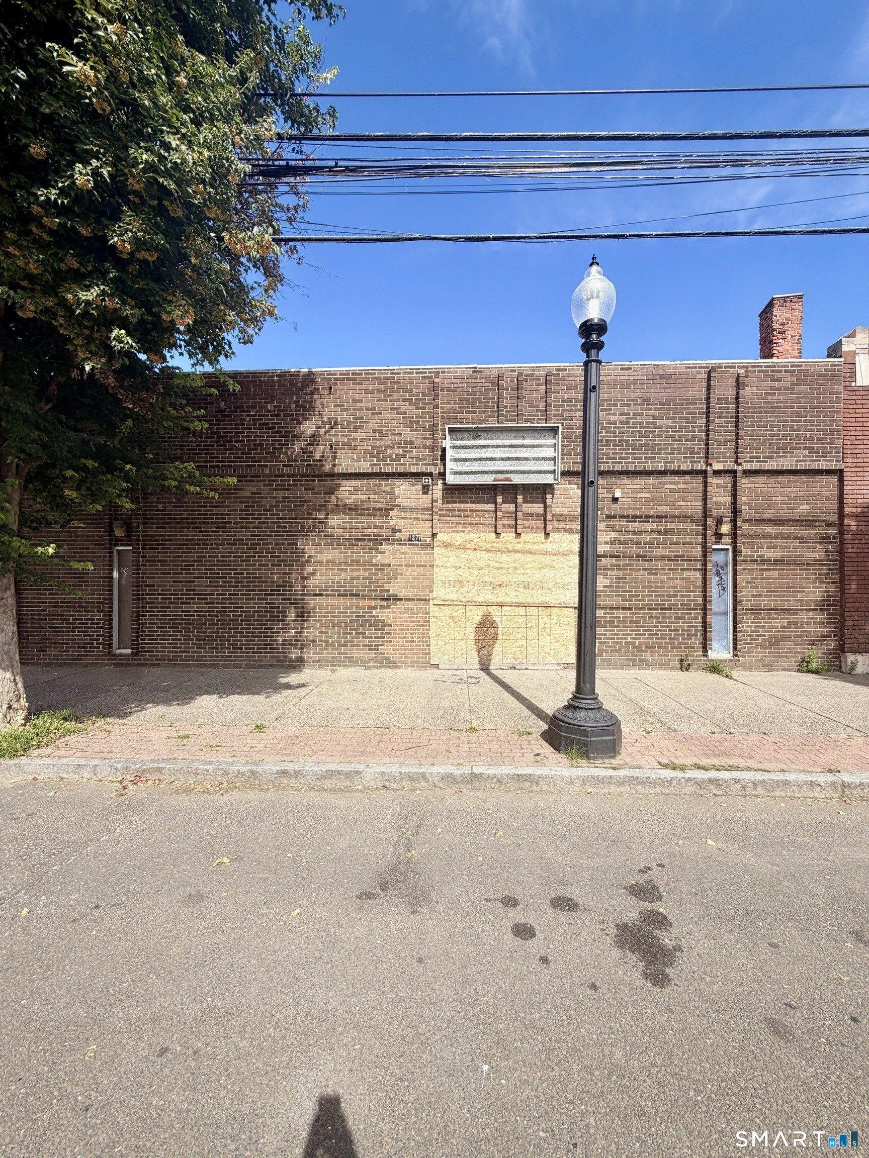 Property Image for 1273 Stratford Avenue
