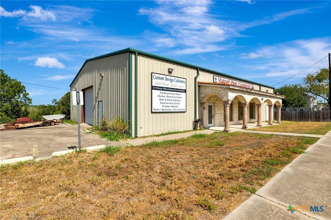 Property Image for 207 S Moody Street