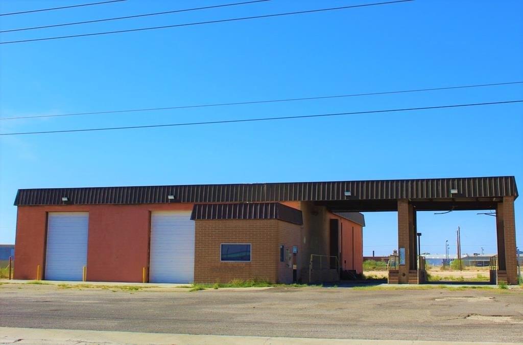 Property Image for 2401 W Hornbeck