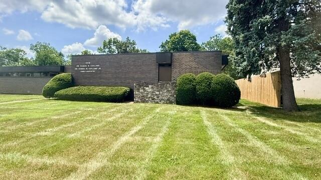 Property Image for 1919 E High Street
