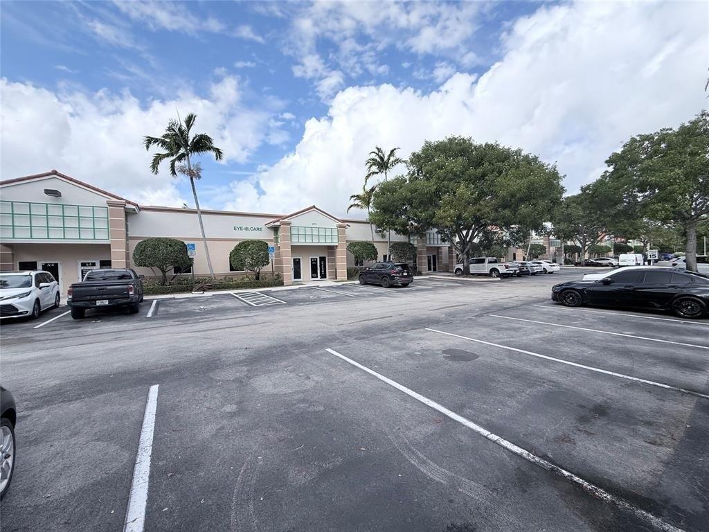 Property Image for 4851 W Hillsboro Blvd 5A