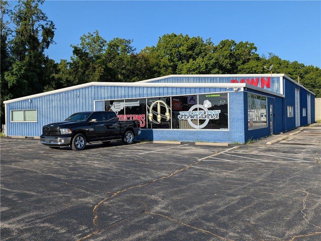 Property Image for 102 W Commercial Street