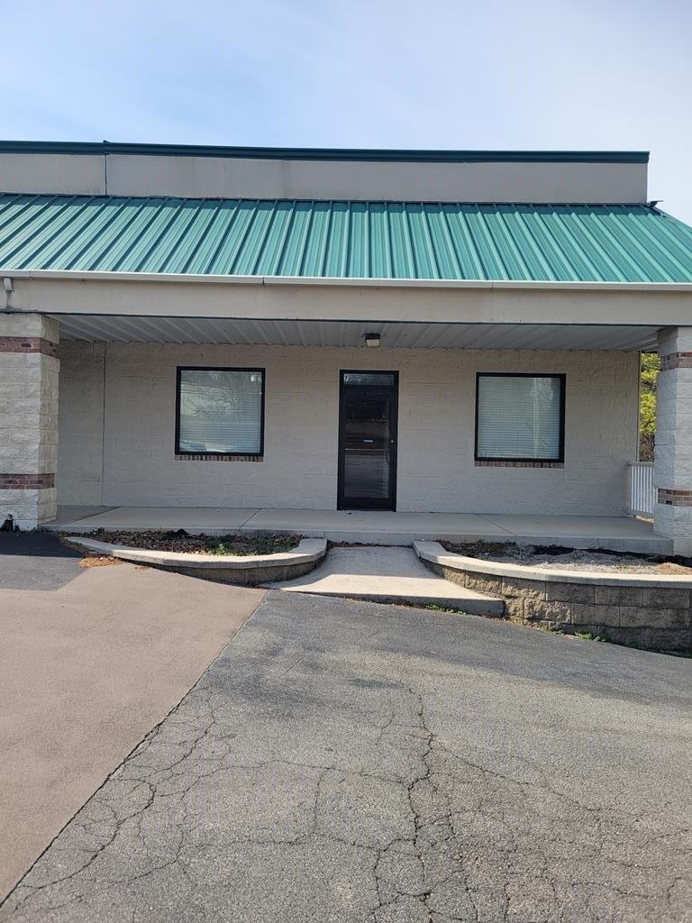 Property Image for 2450-7 Abutment Road