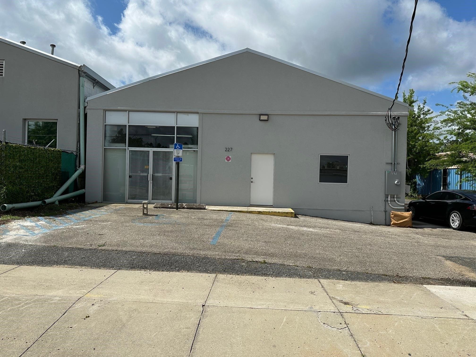 Property Image for 227 E Palmer Ave