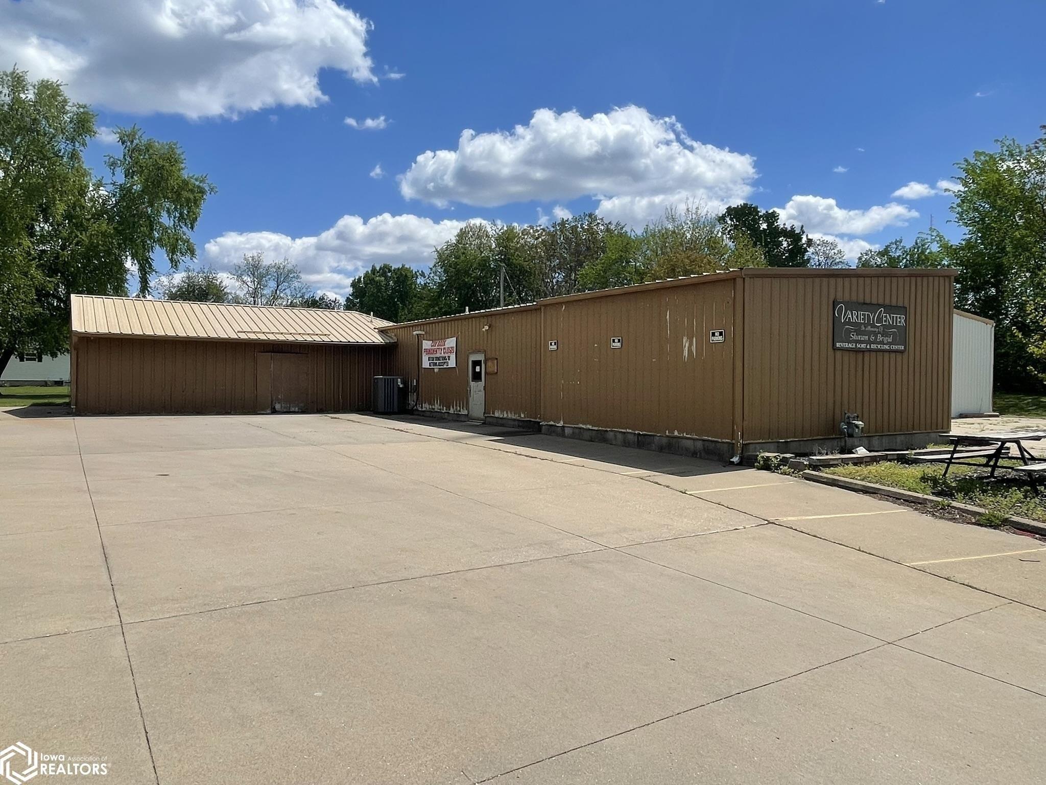 Property Image for 1804 Douglas Avenue