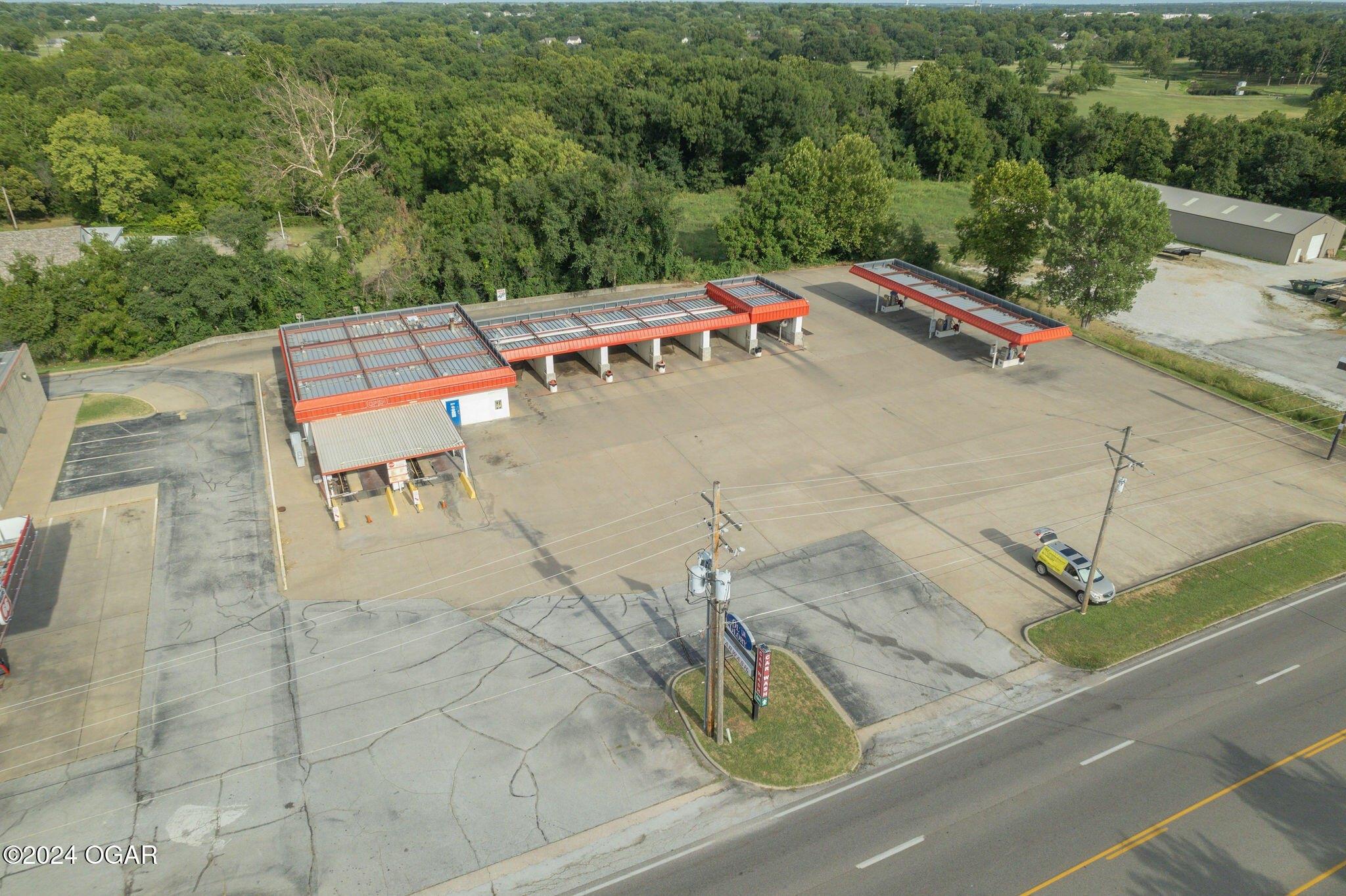 Property Image for 2573 N Rangeline Road