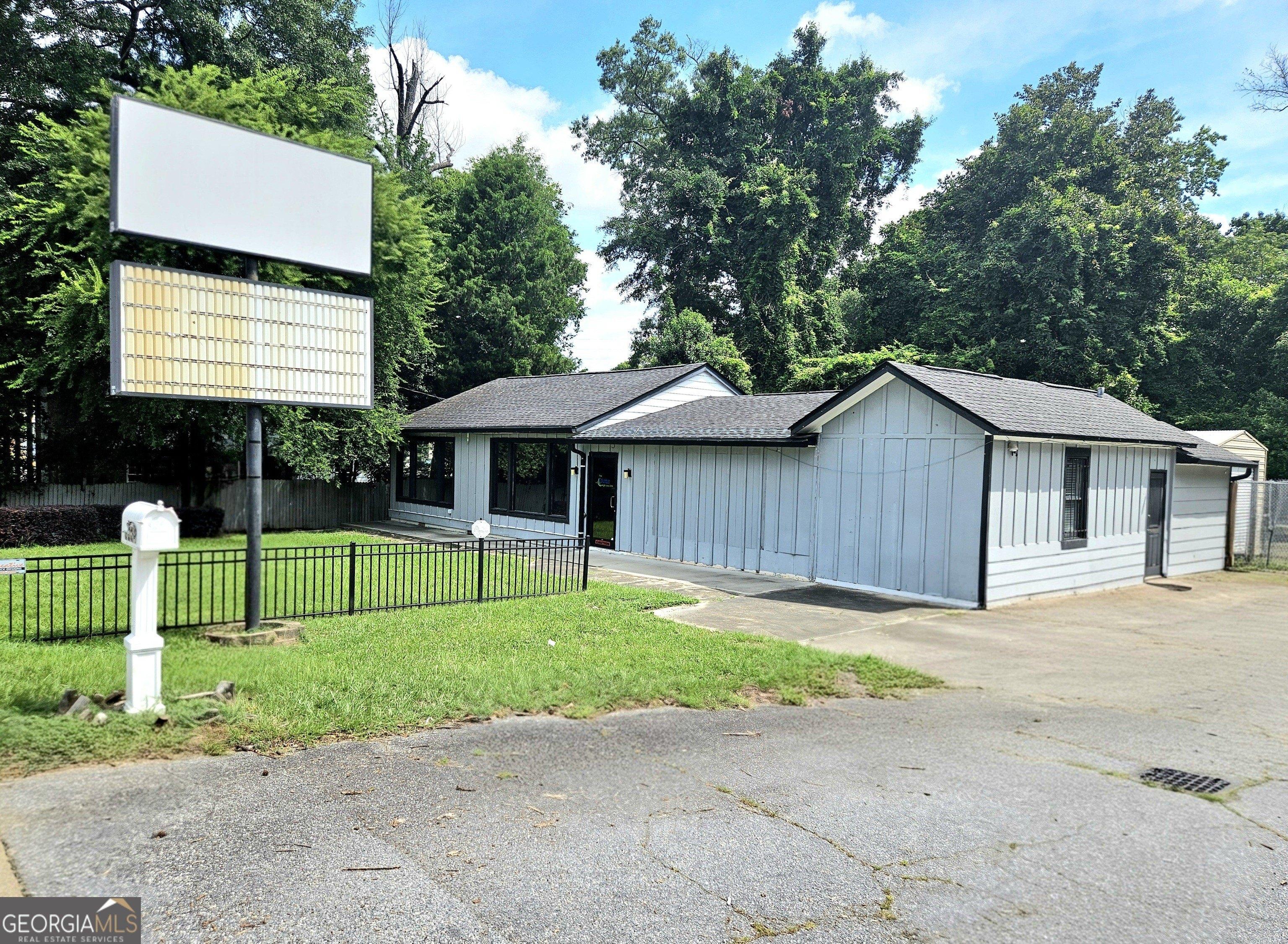 Property Image for 3554 Hilton Avenue