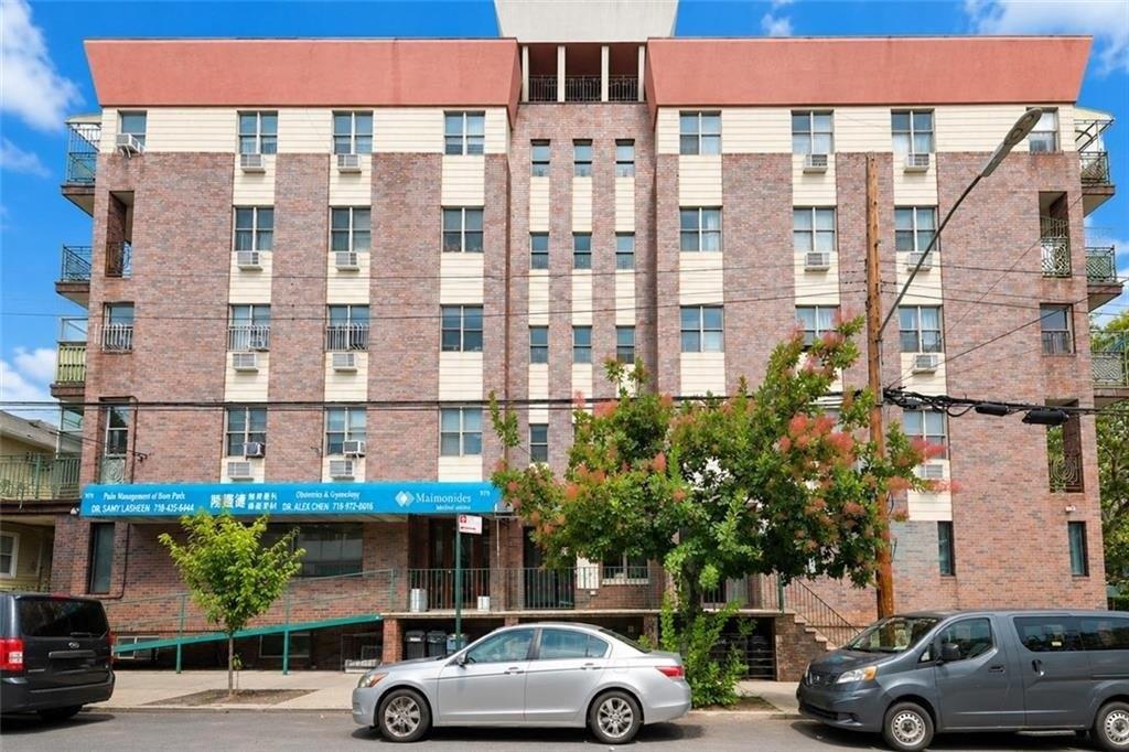 Property Image for 5024 10th Avenue M1