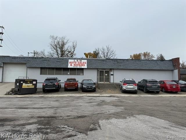 Property Image for 23524 E Fenkell Street