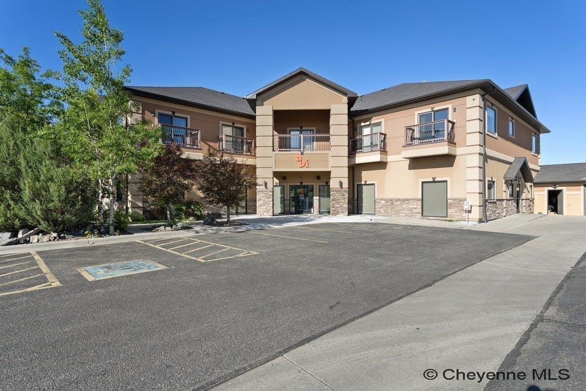 Property Image for 1103 Old Town Ln, Cheyenne, WY 82009