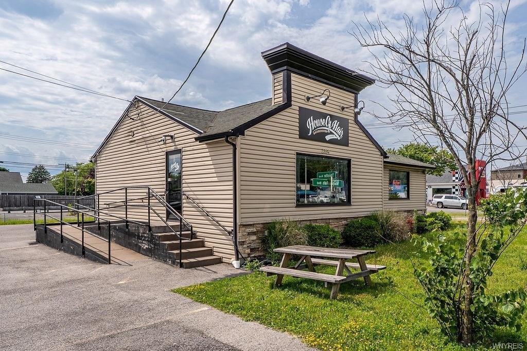 Property Image for 2354 Niagara Falls Blvd, Tonawanda, NY 14150