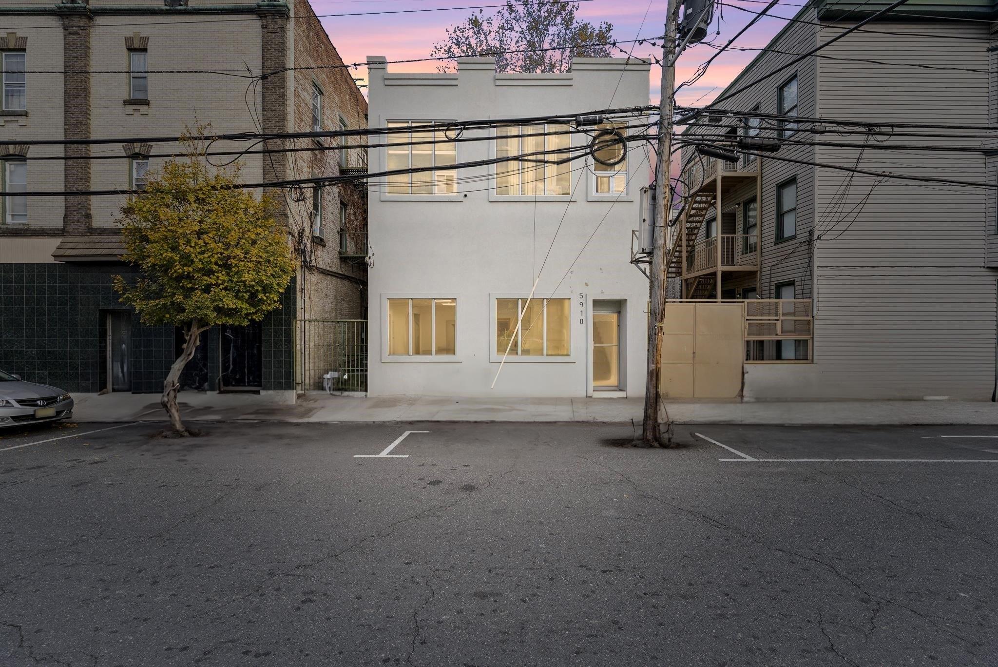 Property Image for 5910 Palisade Ave