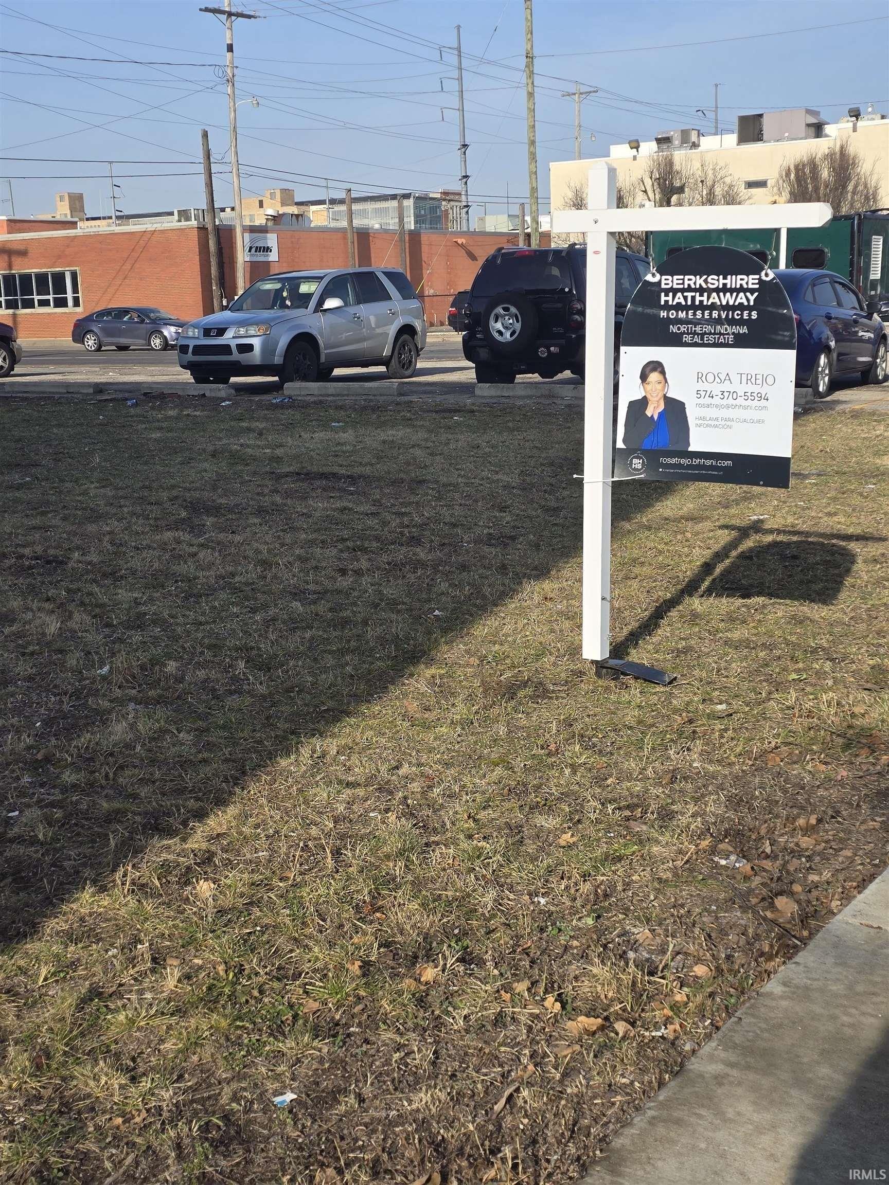 Property Image for 905 & 907 S Michigan St Street