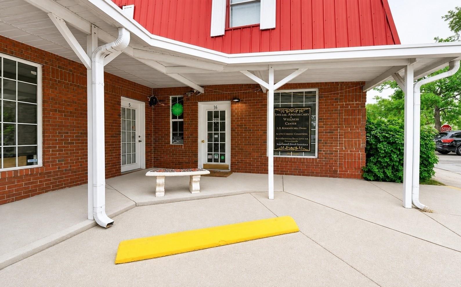 Property Image for 2820 HOWLAND Boulevard