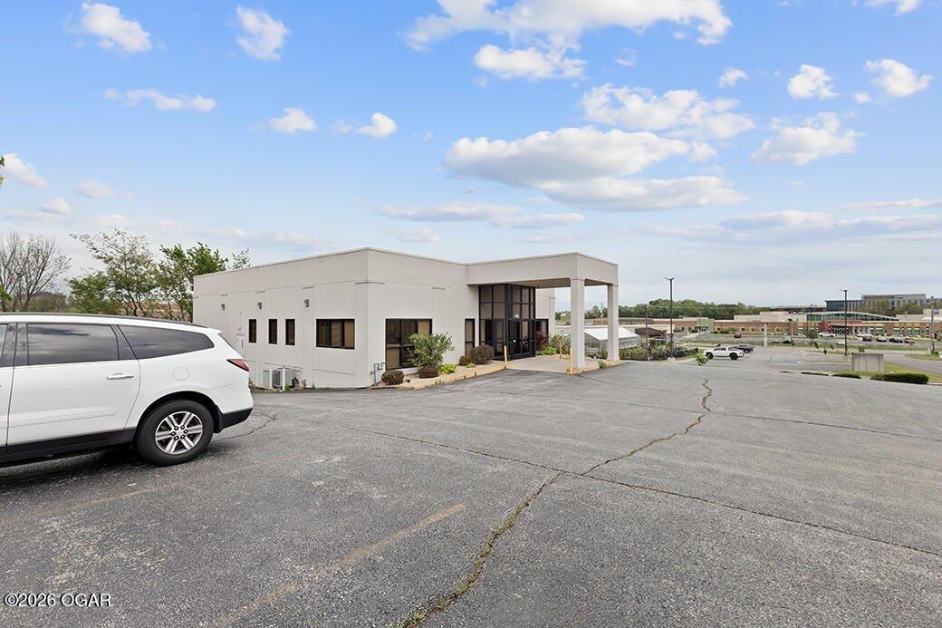 Property Image for 1703 W 30th Street