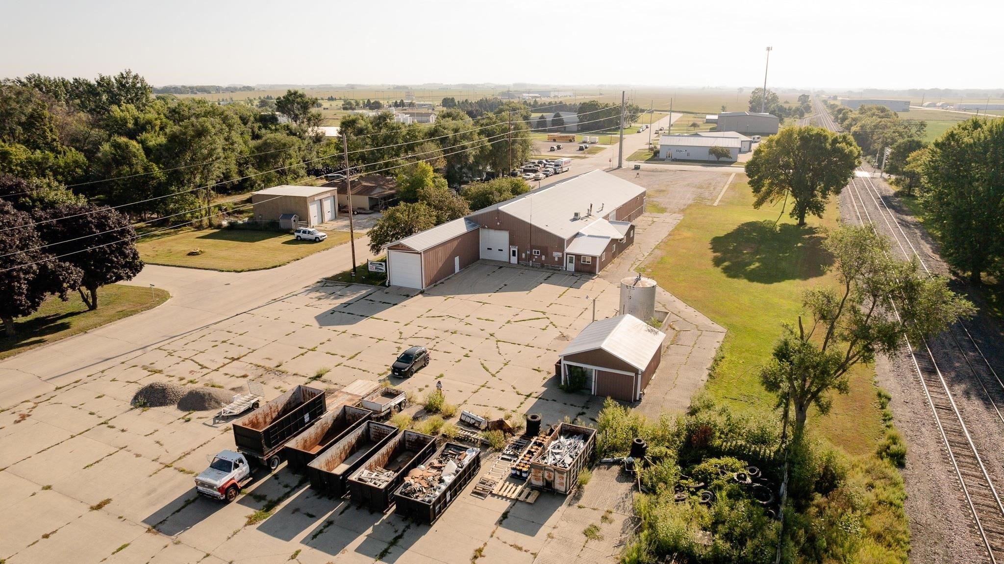 Property Image for 906 E Milwaukee St