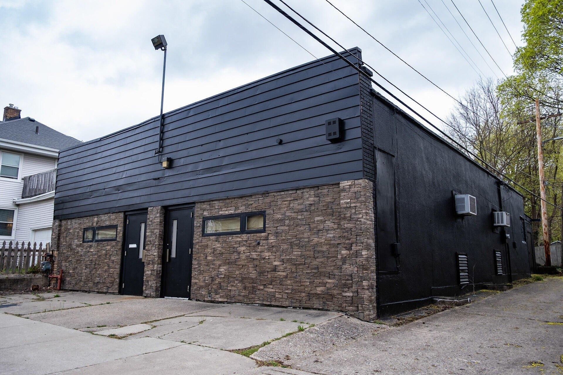 Property Image for 610 Benjamin Avenue SE