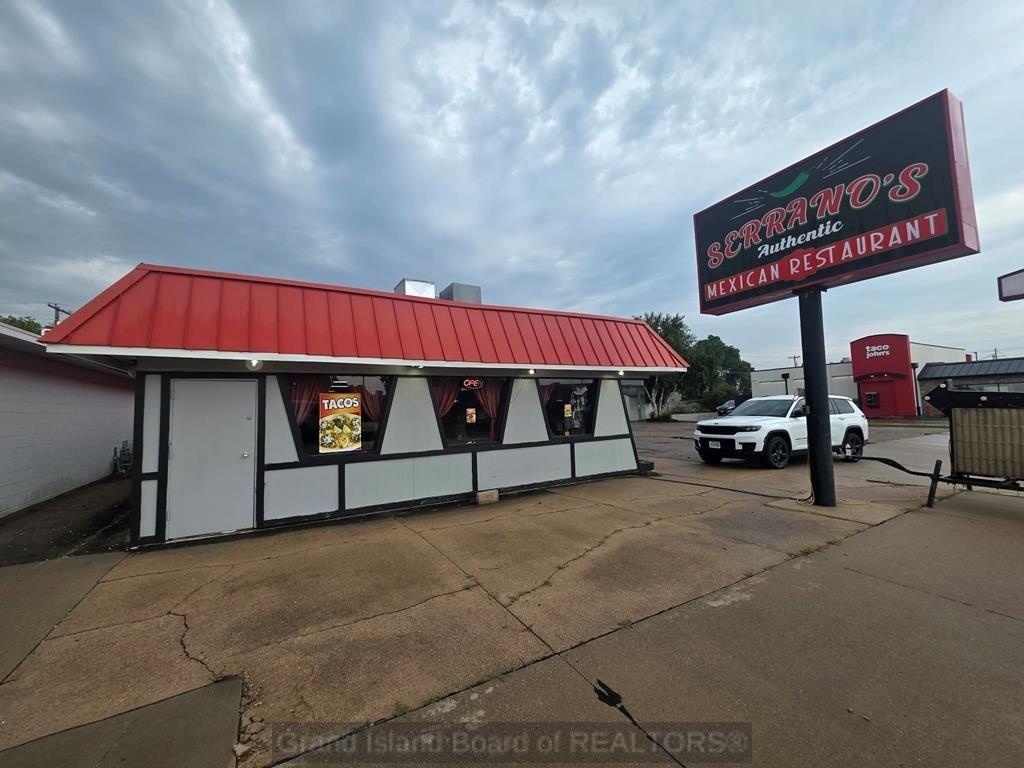 Property Image for 719 S Burlington Ave, Hastings, NE 68901