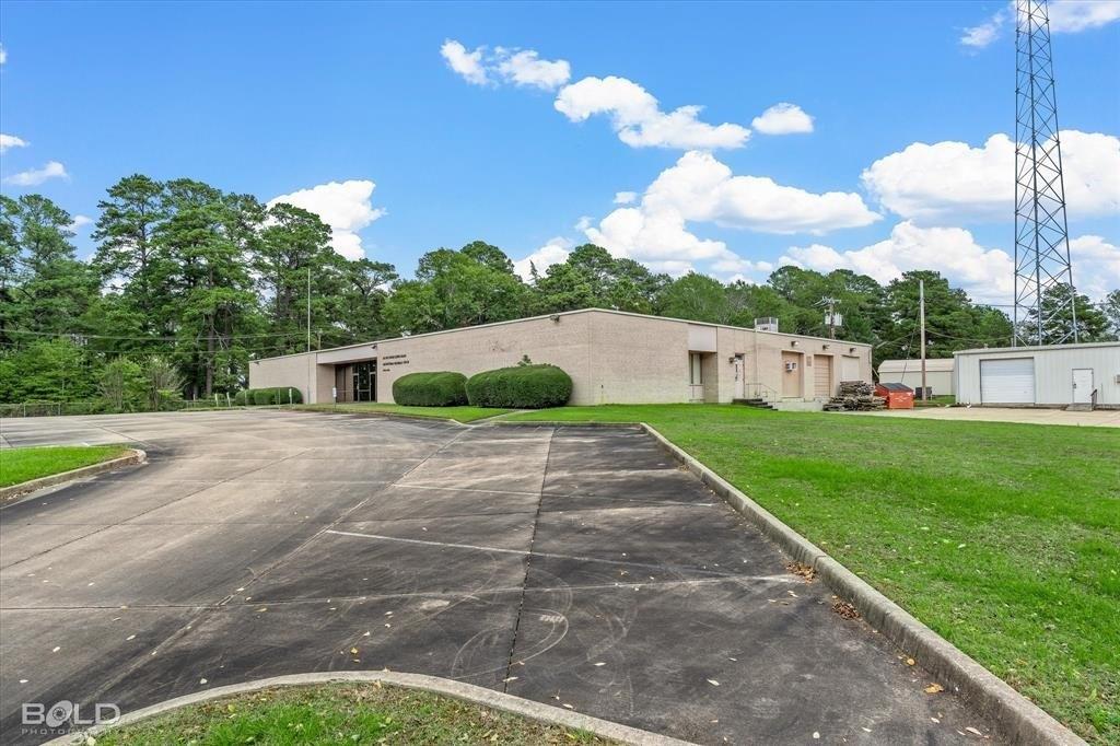 Property Image for 523 Oxford Road