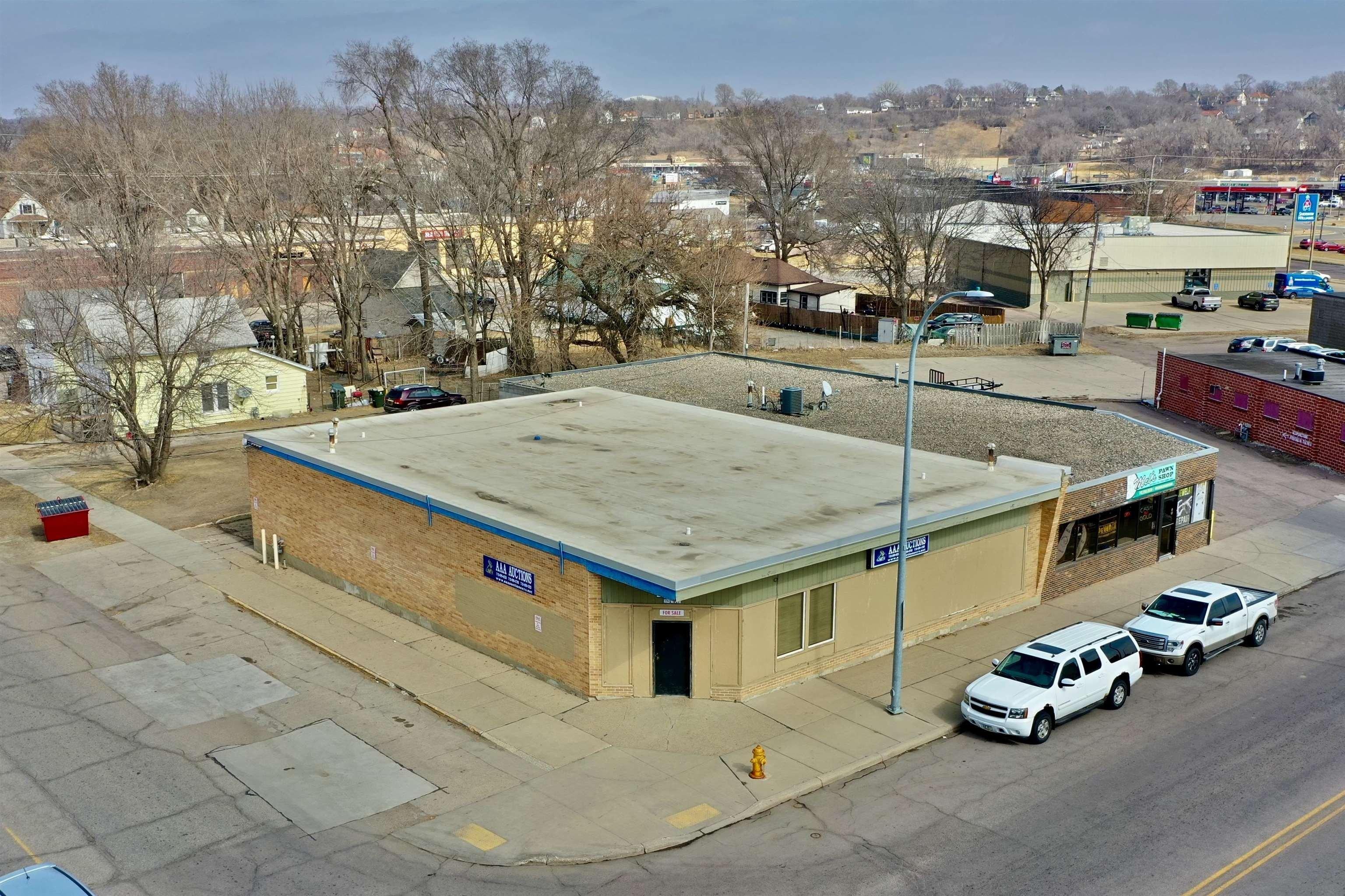 Property Image for 1021 W 7th St