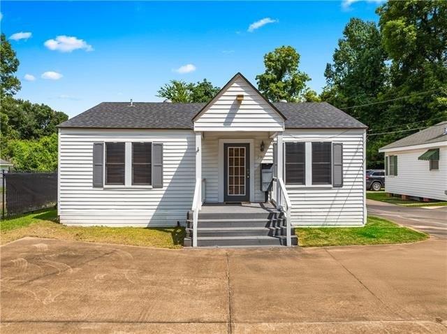 Property Image for 2911 JACKSON Street