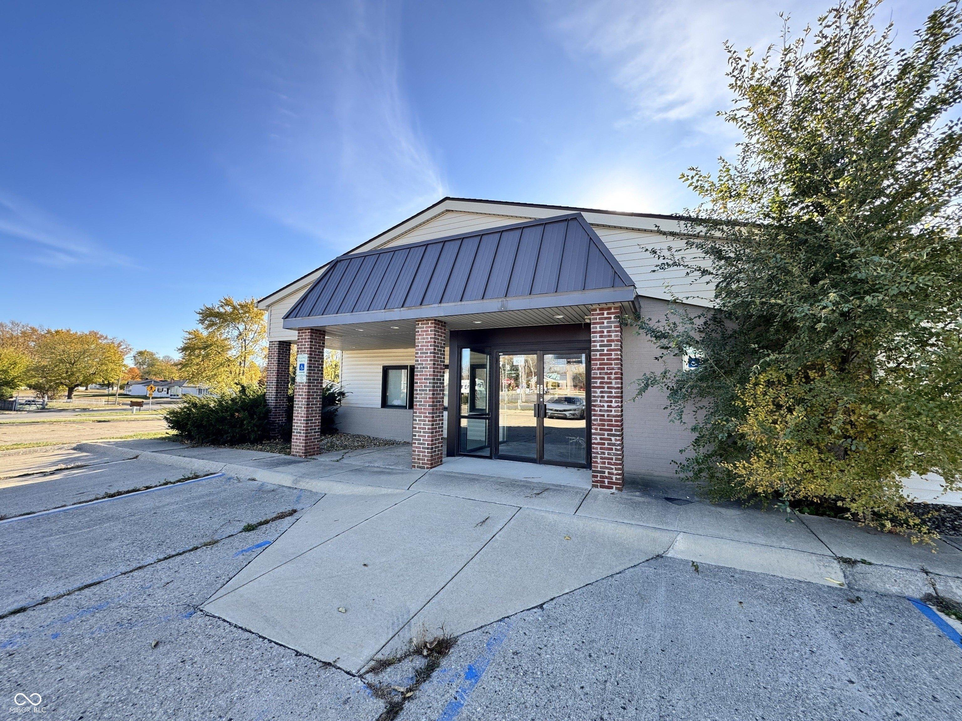 Property Image for 525 E Hartman Road