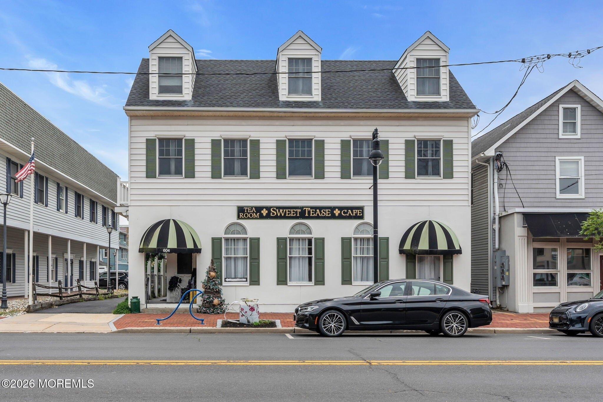 Property Image for 604 Main Street