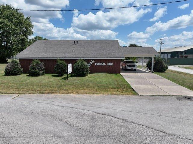 Property Image for 130 N Roy Hill Boulevard