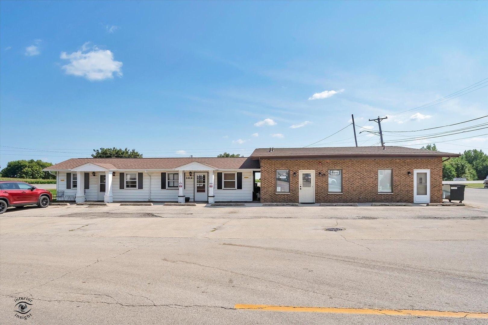 Property Image for 1112 E Railroad Street