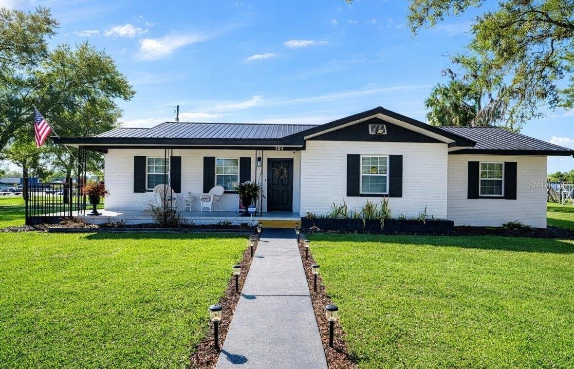 Property Image for 304 NE 1ST Street