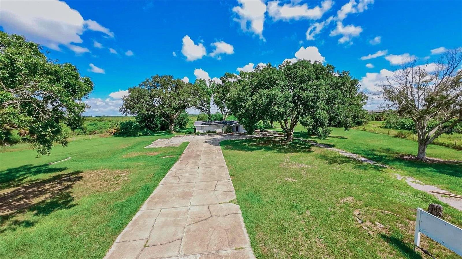 Property Image for 1030 CHALET SUZANNE Road