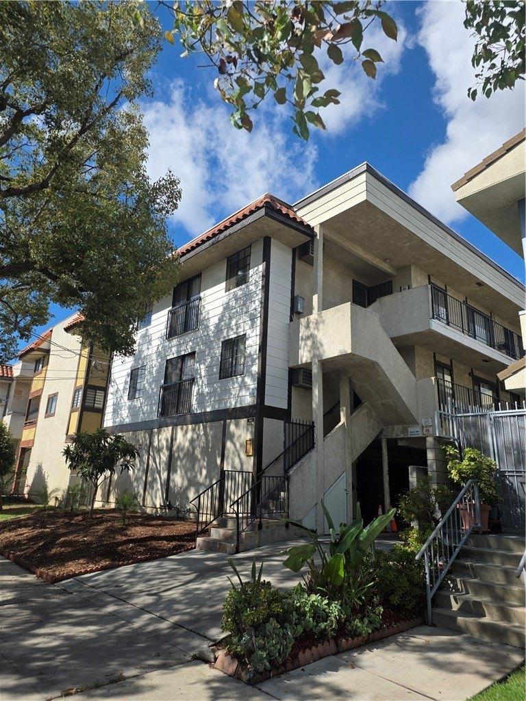 Property Image for 809 E Chestnut Street