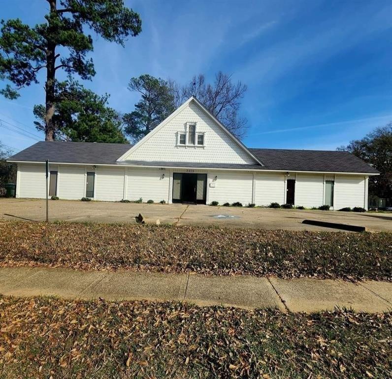 Property Image for 3939 Linwood Avenue