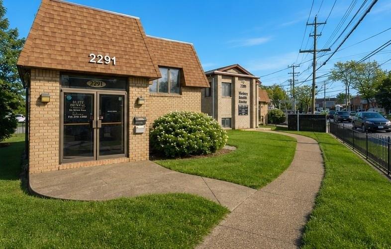 Property Image for 2281 Victory Boulevard
