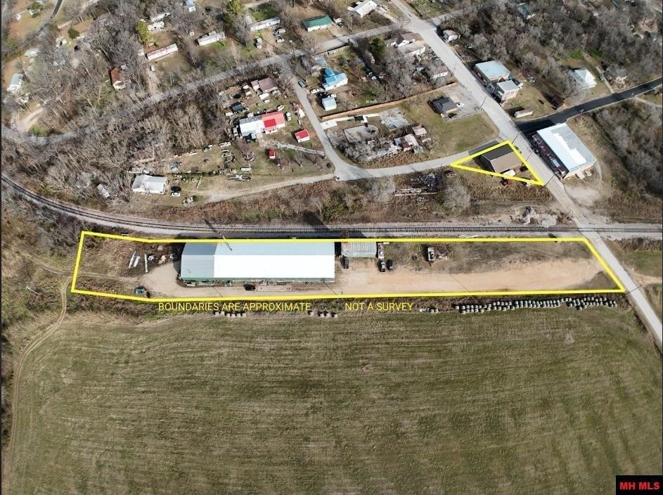 Property Image for 602 & 650 Foster Street