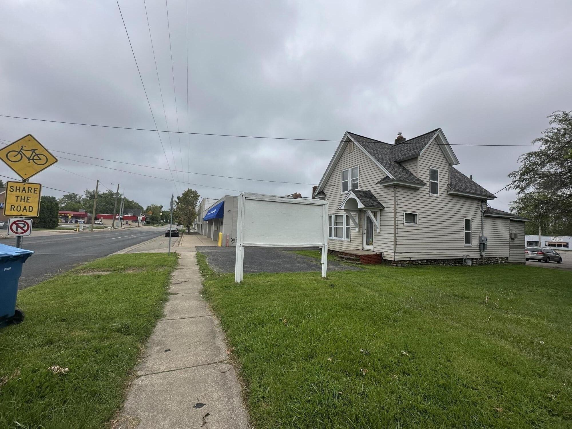 Property Image for 127 W Territorial Road