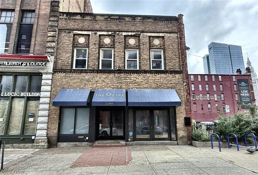 Property Image for 1299 W 9th Street