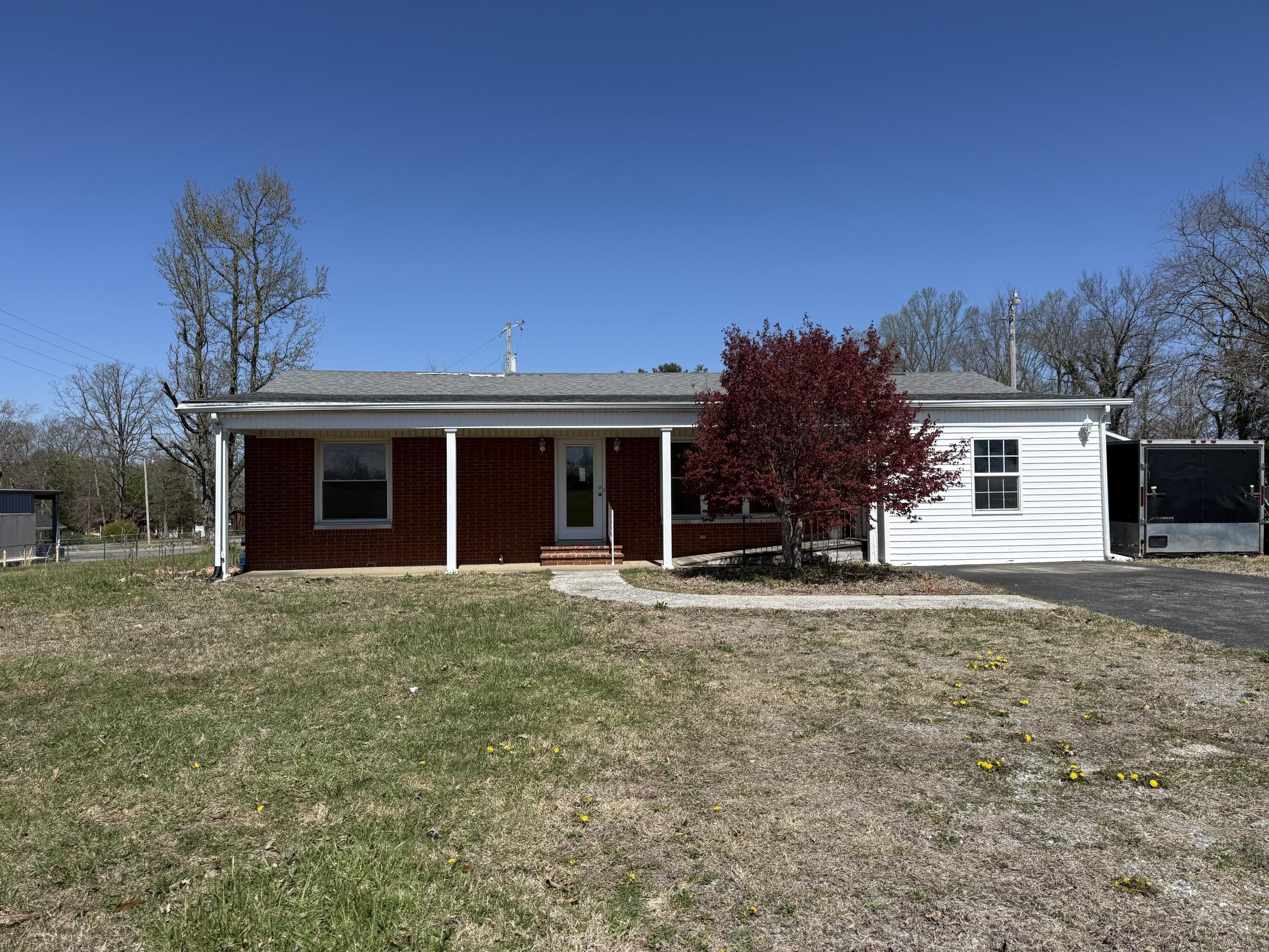 Property Image for 262 E Steve Wariner Drive