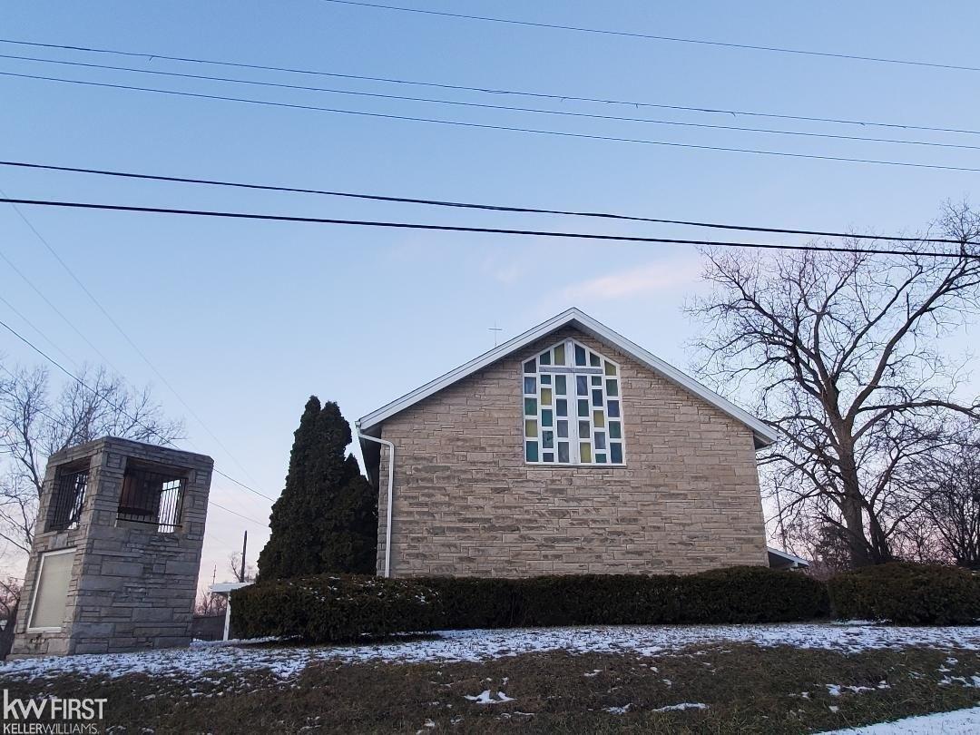 Property Image for 3450 Larchmont