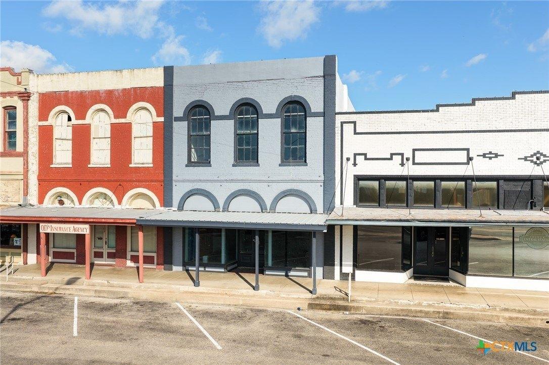Property Image for 111 E 7th Street