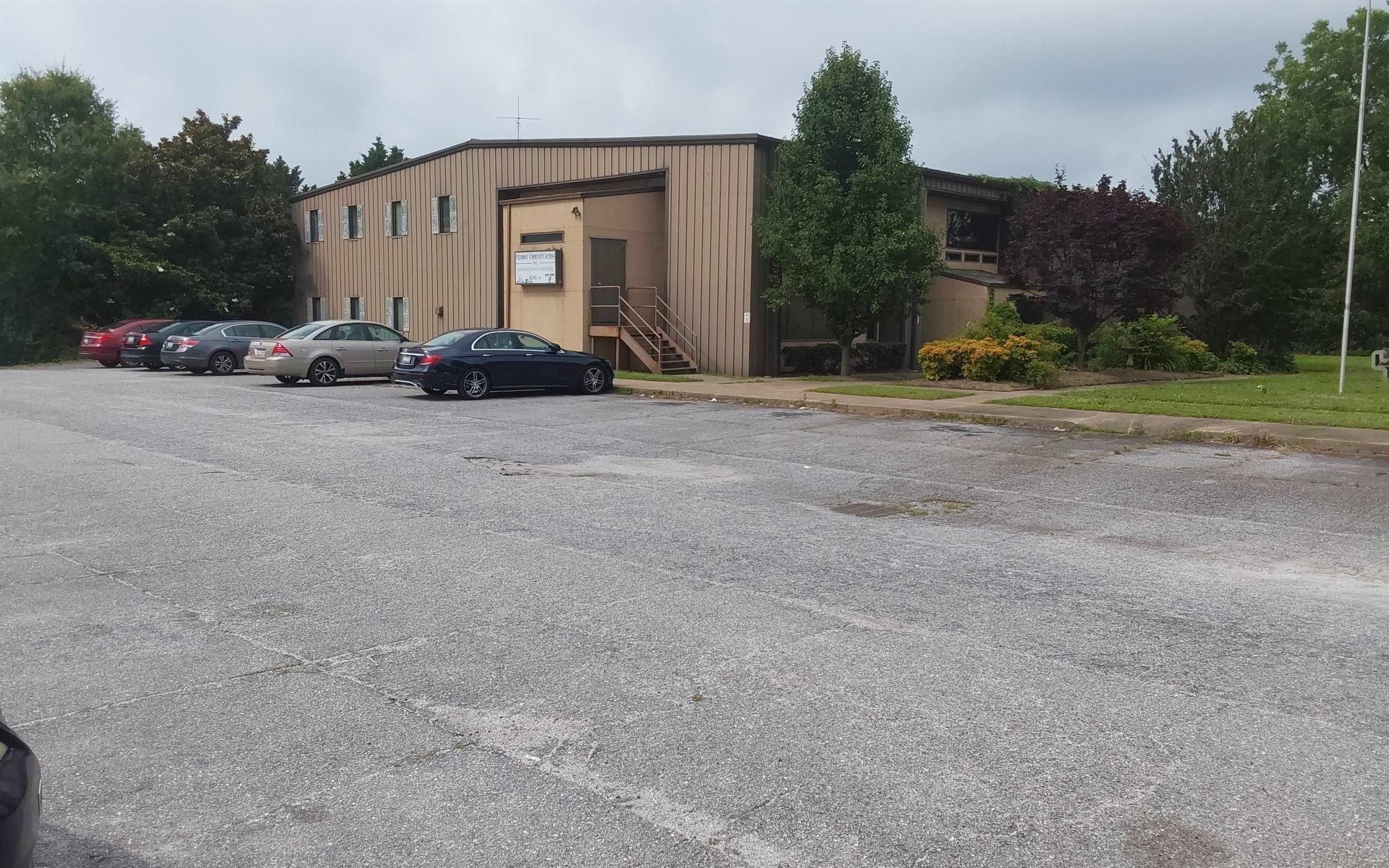 Property Image for 300 S Daniel Morgan Avenue