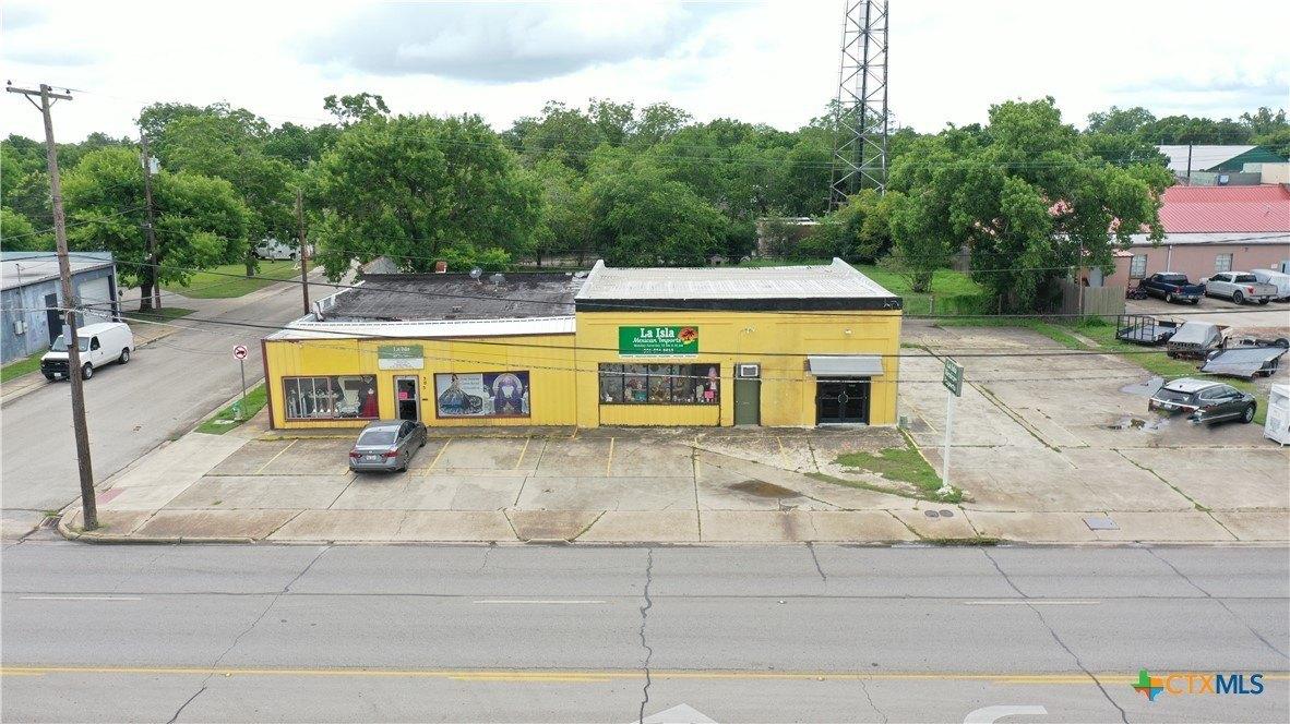 Property Image for 303 & 305 E Rio Grande Street 305