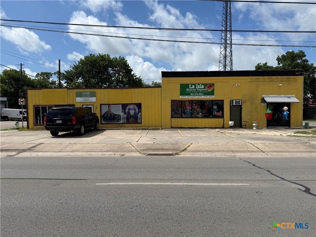 Property Image for 303 & 305 E Rio Grande Street 305
