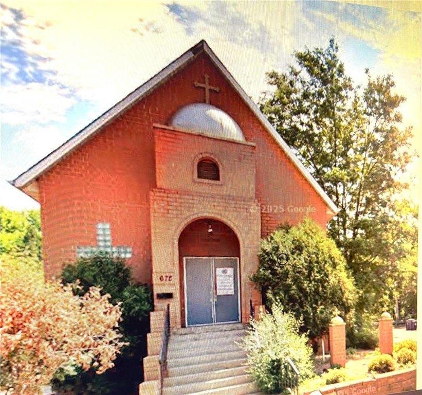 Property Image for 678 Robert Street S