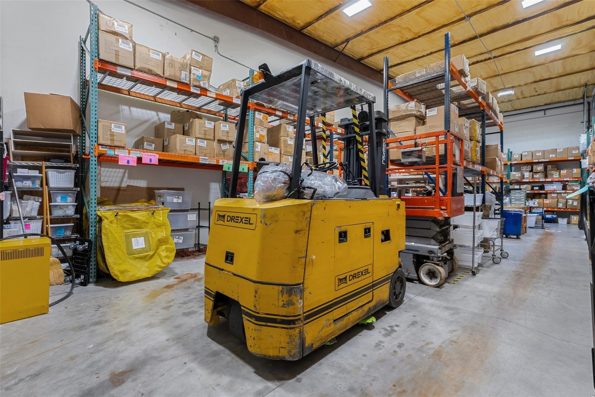 Property Image for 2000 Windy Ter 11