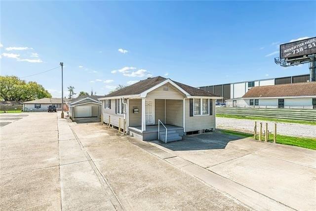 Property Image for 1020 WESTBANK EXPY None